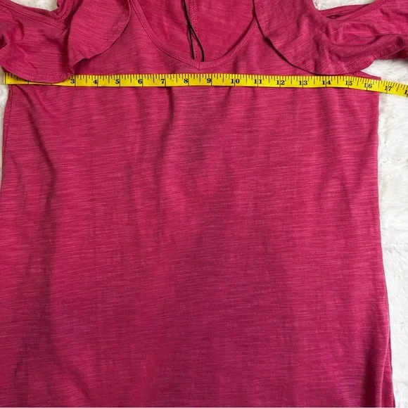 DG2 by Diane Gilman Pinkish Burgundy Cold Shoulder Top Shirt Size XS Ruffles NWT - Picture 8 of 9